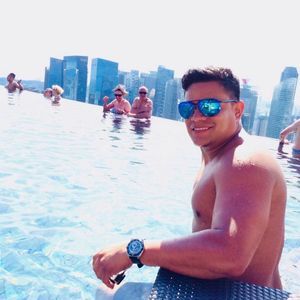 Meet your Posher, Christian